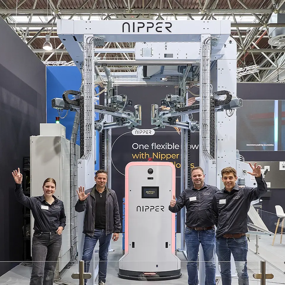 Mobile_robot___strechhood_Interpack