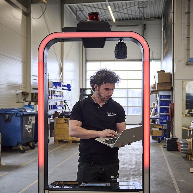 20240228_Nipper-Makingof-29